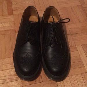 Dr Martens us (man) 9       us (women) 10   Eu 42